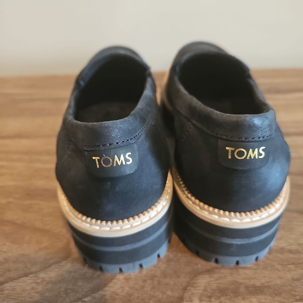 TOMS Wear Good Black Platform Leather Penny Loafers Womans Size 6.5 Like New - Picture 3 of 14